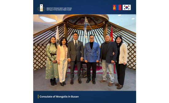 БАГАНУУР ДҮҮРГИЙН БИЗНЕС ЭРХЛЭГЧДИЙГ ХҮЛЭЭН АВЧ УУЛЗАН ЦААШДЫН ХАМТЫН АЖИЛЛАГААНЫ ТАЛААР САНАЛ СОЛИЛЦЛОО.