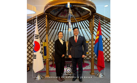 ПУСАНЫ ОЛОН УЛСЫН БҮЖГИЙН ФЕСТИВАЛЬД МОНГОЛ УЛС АНХ УДААГАА ӨРГӨН БҮРЭЛДЭХҮҮНТЭЙГЭЭР ОРОЛЦОХООР БОЛЛОО.