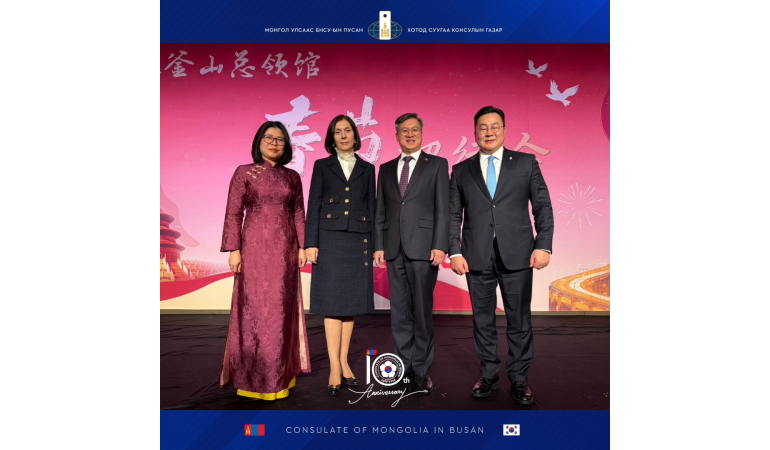 БНХАУ-С БНСУ-ЫН ПУСАН ХОТОД СУУГАА ЕКГ-ААС ЗОХИОН БАЙГУУЛСАН МОРЬ ЖИЛИЙГ УГТСАН ЦАГААН САРЫН БАЯРТ ОРОЛЦЛОО.