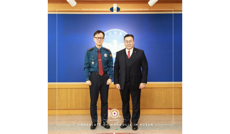 ТЭГҮ-УЛААНБААТАР ХОТЫН ЦАГДААГИЙН ГАЗРУУДЫН ХАМТЫН АЖИЛЛАГААГ НЭМЭГДҮҮЛЭХЭД ТАЛУУД ОНЦГОЙ АНХААРЧ АЖИЛЛАНА.